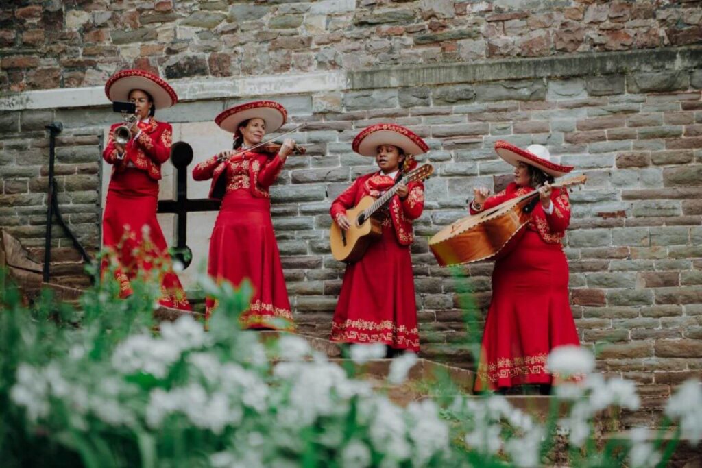 all female mariachi band